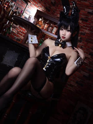 Ghostly Jade - Black Fan Bunny Girl