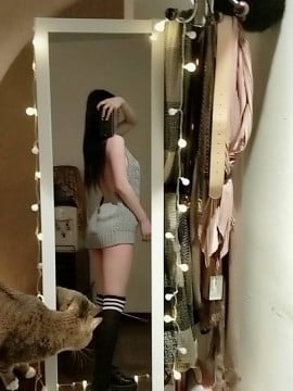 [Miss Evil Dog] Áo len không lưng