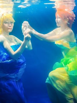 "Tình yêu trực tiếp!"