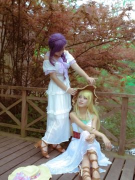"Tình yêu sống" đi chơi trong một chiếc váy trắng ~ eri & hi c o s p l a y