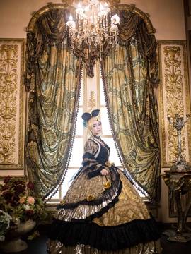 "Truyền thuyết về người vợ lẽ" c o s p l a y