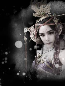 "Người đàn ông xấu trên thế giới" Hoàng hậu & Vua Qi C O S P L A Y