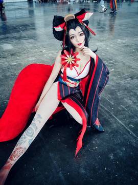 "Trò chơi di động Onmyoji" chị gái ba đuôi, tôi thích bạn rất nhiều c o s p l a y