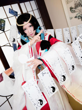 "Trò chơi di động onmyoji" Tám trăm bhikkhuni c o s p l a y