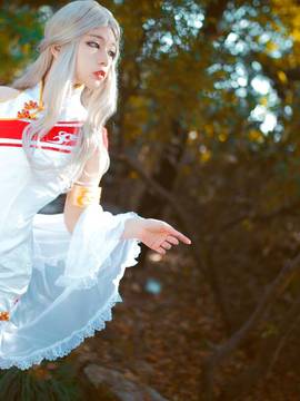 "Kiếm Net Three" Sự quyến rũ của Mingjiao xuất hiện trong COS