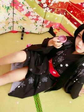 "Trận chiến ngày" Tokizaki Kuromi đã vẽ màu đen kimono c o s p l a y