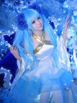 "Vocaloid" Miku Demon King Huajie c o s p l a y