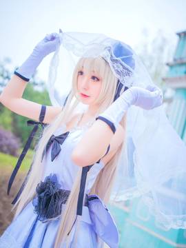 "Bầu trời của số phận" Haruhigano vui vẻ mặc c o s p l a y