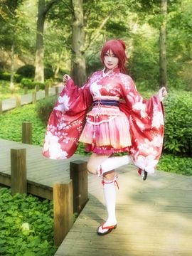 "Tình yêu trực tiếp!"