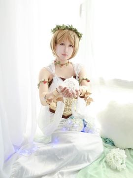 "Nữ thần đáng yêu" Darijuana c o s p l a y