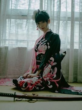 Hai nghi lễ và kimono cos