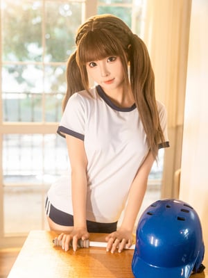 "Phòng thể dục dụng cụ" ngu ngốc của Momo